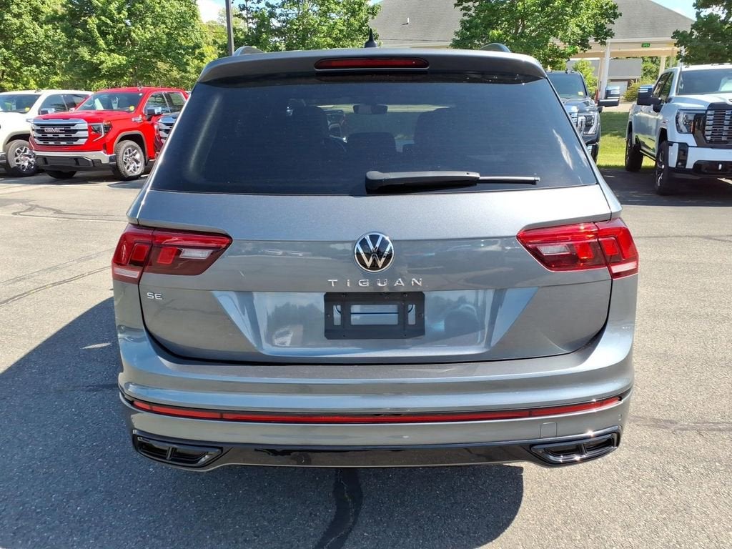 2024 Volkswagen Tiguan SE R-Line Black