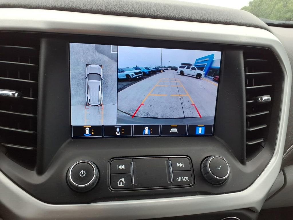 2023 GMC Acadia SLT