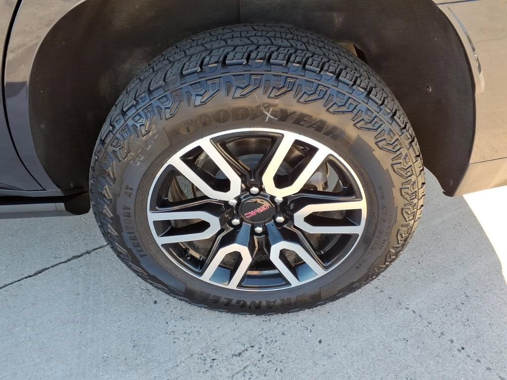 2024 GMC Yukon AT4