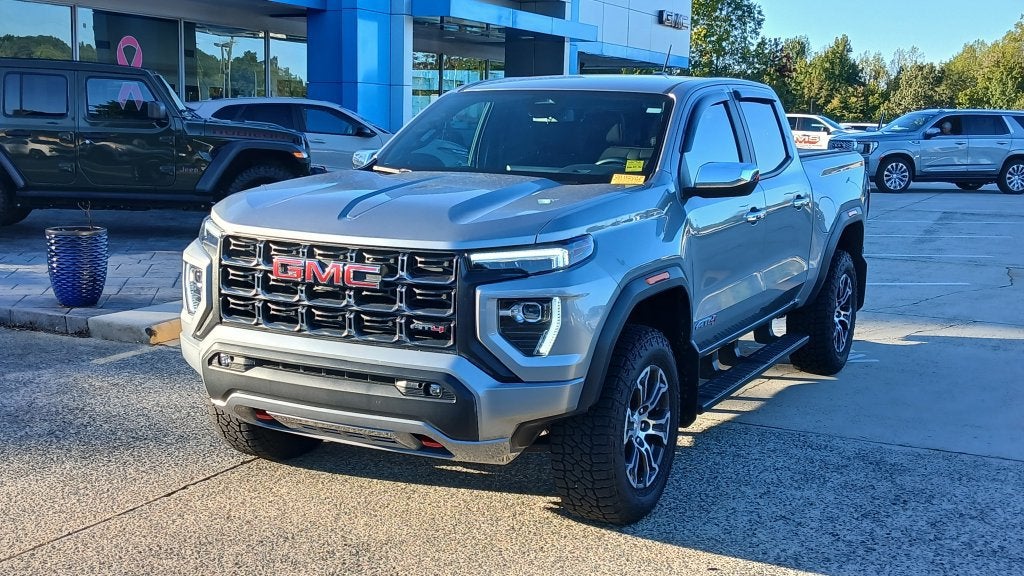 2025 GMC Canyon AT4
