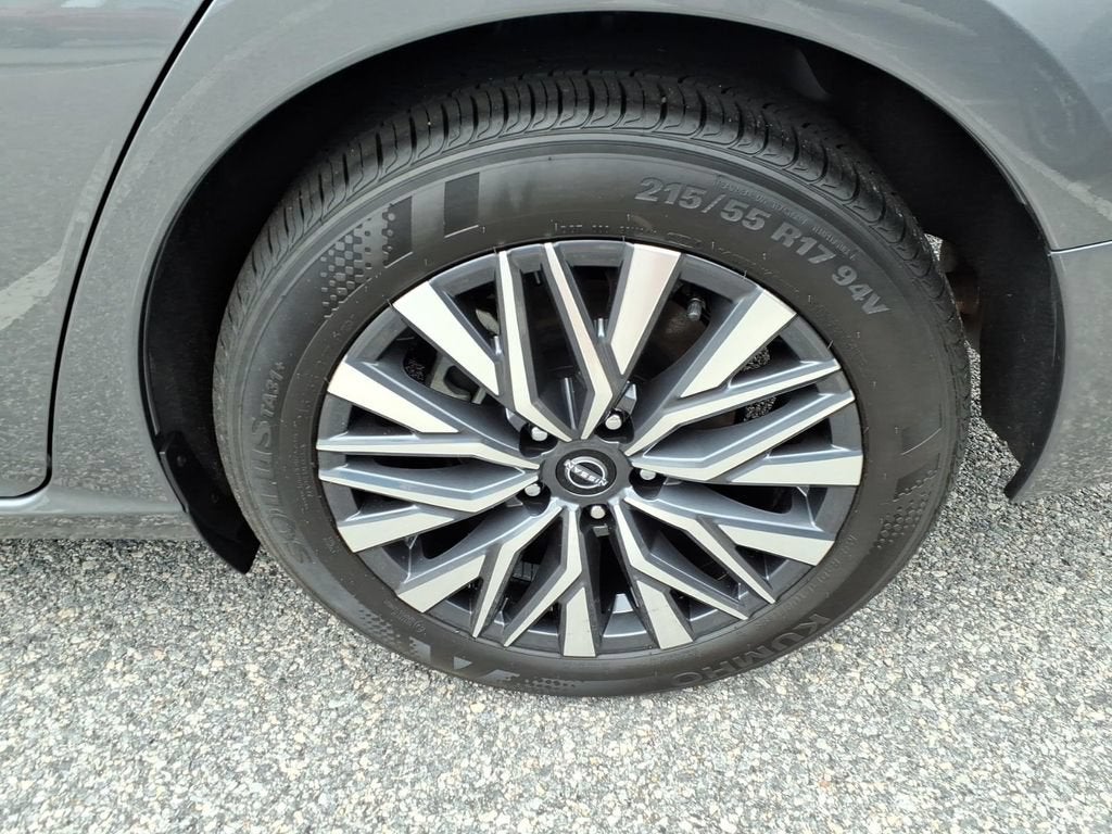 2025 Nissan Altima SV
