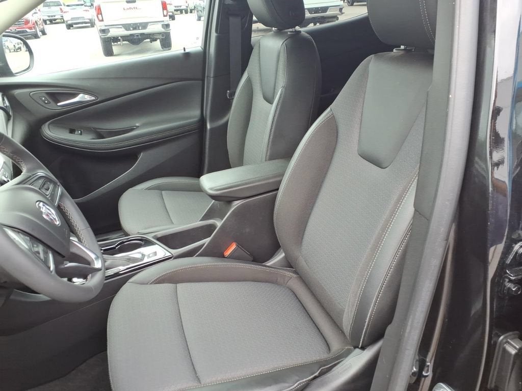 2022 Buick Encore GX Select