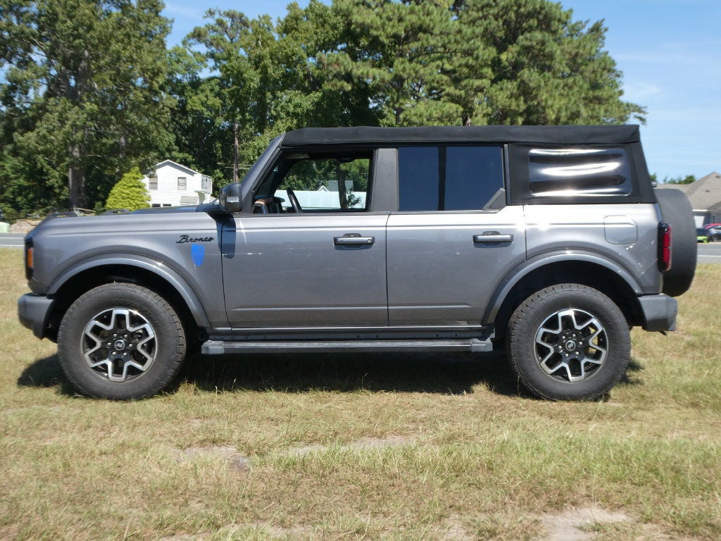 2021 Ford Bronco Base
