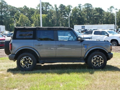 2021 Ford Bronco Base